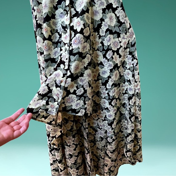 Vintage 90’s Floral Hi-Low Front Button Up Strap Dress - Picture 3 of 5